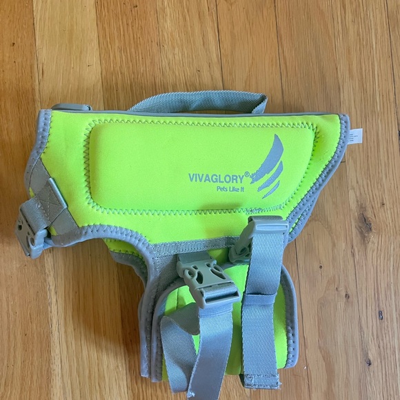 DOG LIFE JACKET NEVER BEEN USED - Picture 4 of 7